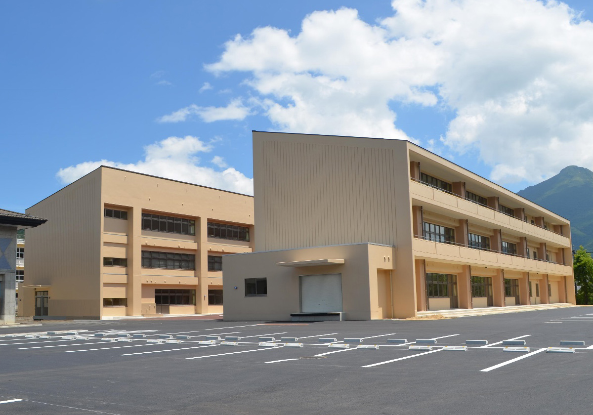 由布市立湯布院中学校