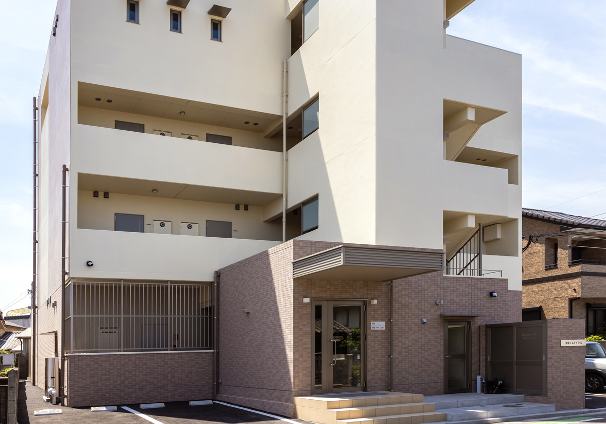 勢家エムケイビル